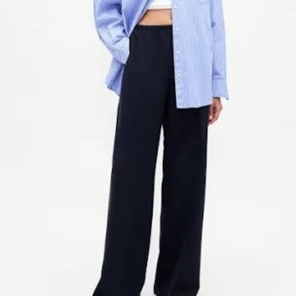 GAP Fit Women's Navy Wide-Leg Trousers